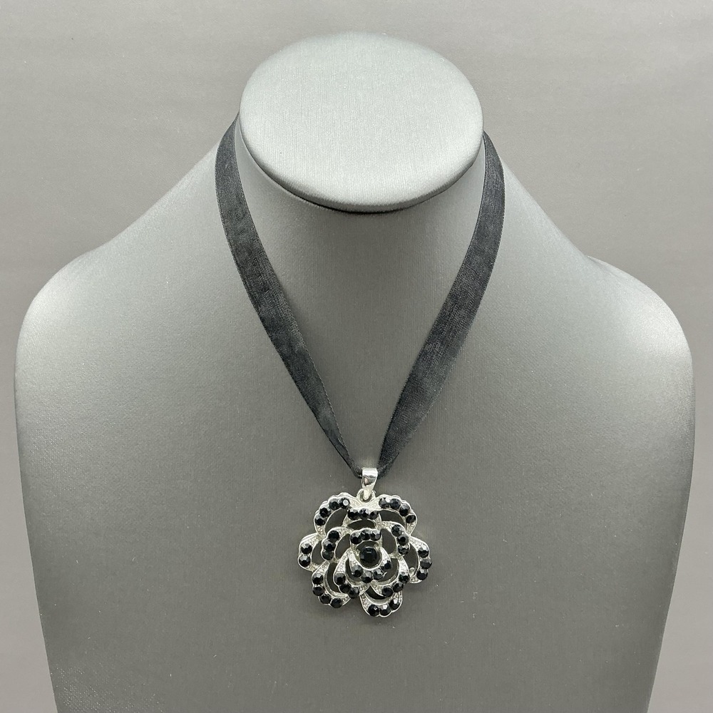 Necklace Black Ribbon‎ Choker Flower Pendant Rhinestone Womens Statement Jewelry